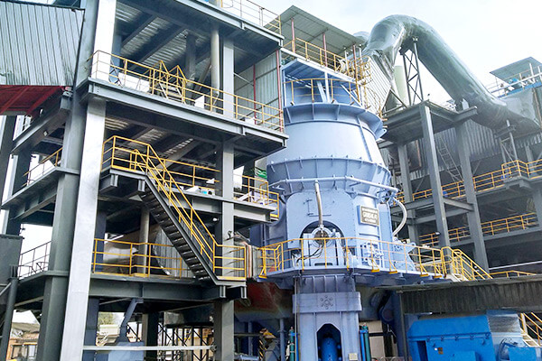 新鄉(xiāng)長(zhǎng)城機(jī)械為云南客戶承建的年產(chǎn)60萬噸礦粉線現(xiàn)場(chǎng)